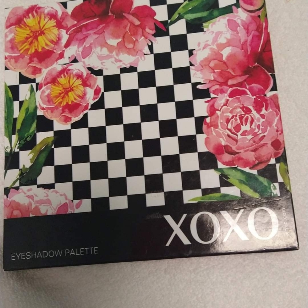 Xoxo eye shadow s